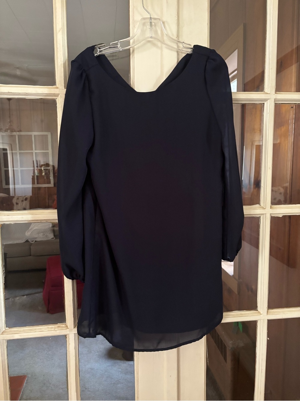 Tobi Navy Long-Sleeve Scoop Neck Shift Dress. Excellent condition.